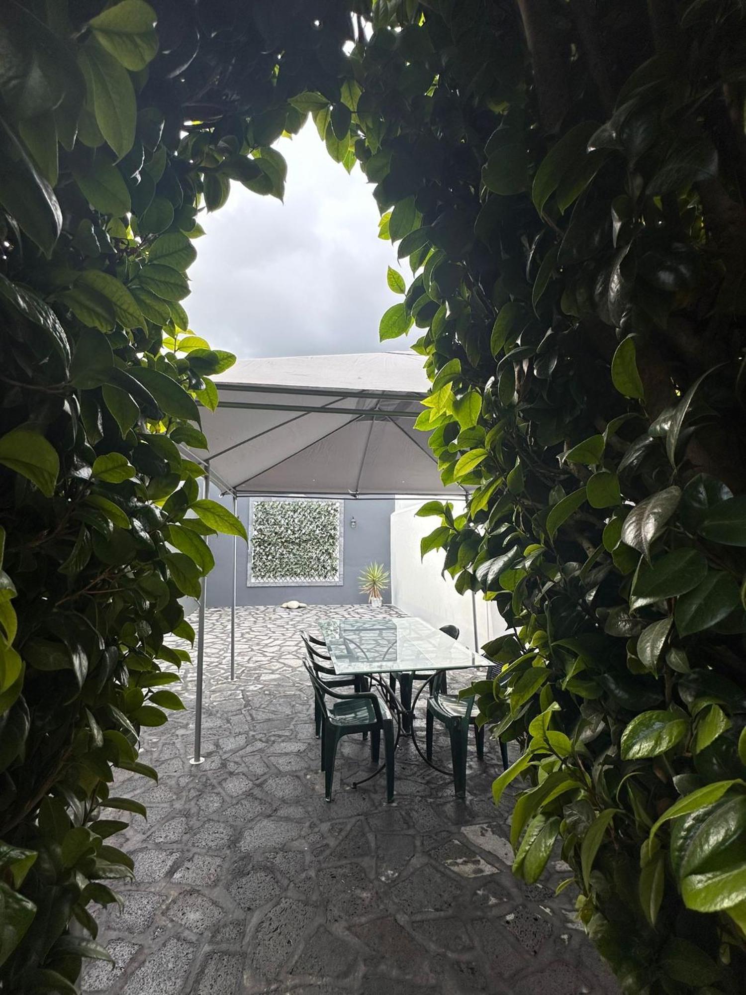 Azor International Hostel Ponta Delgada المظهر الخارجي الصورة